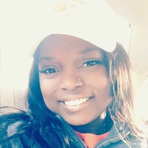 Meet your Posher, Latonya